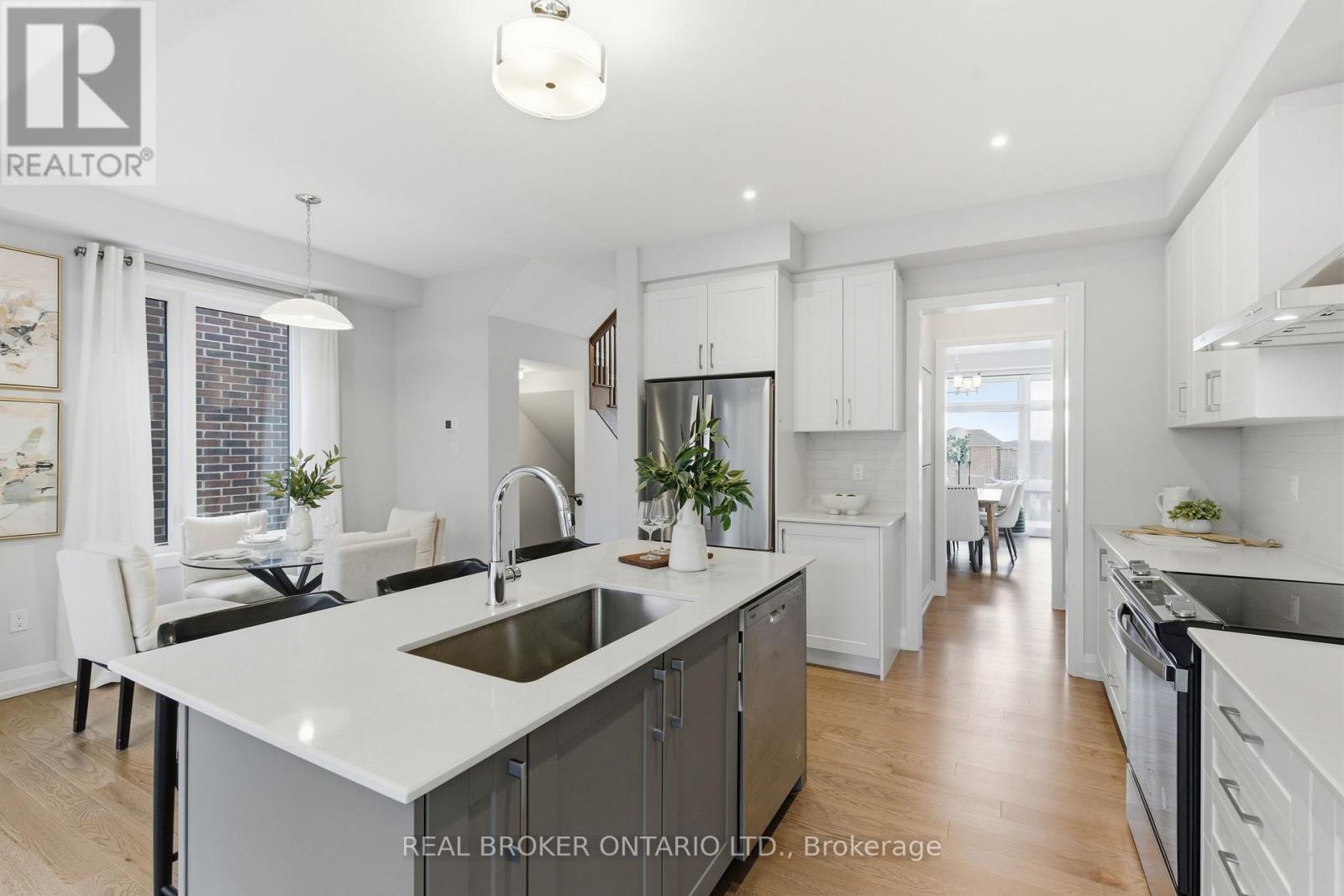 2825 Albatross Way, Pickering, Ontario  L1X 0P6 - Photo 13 - E12491998