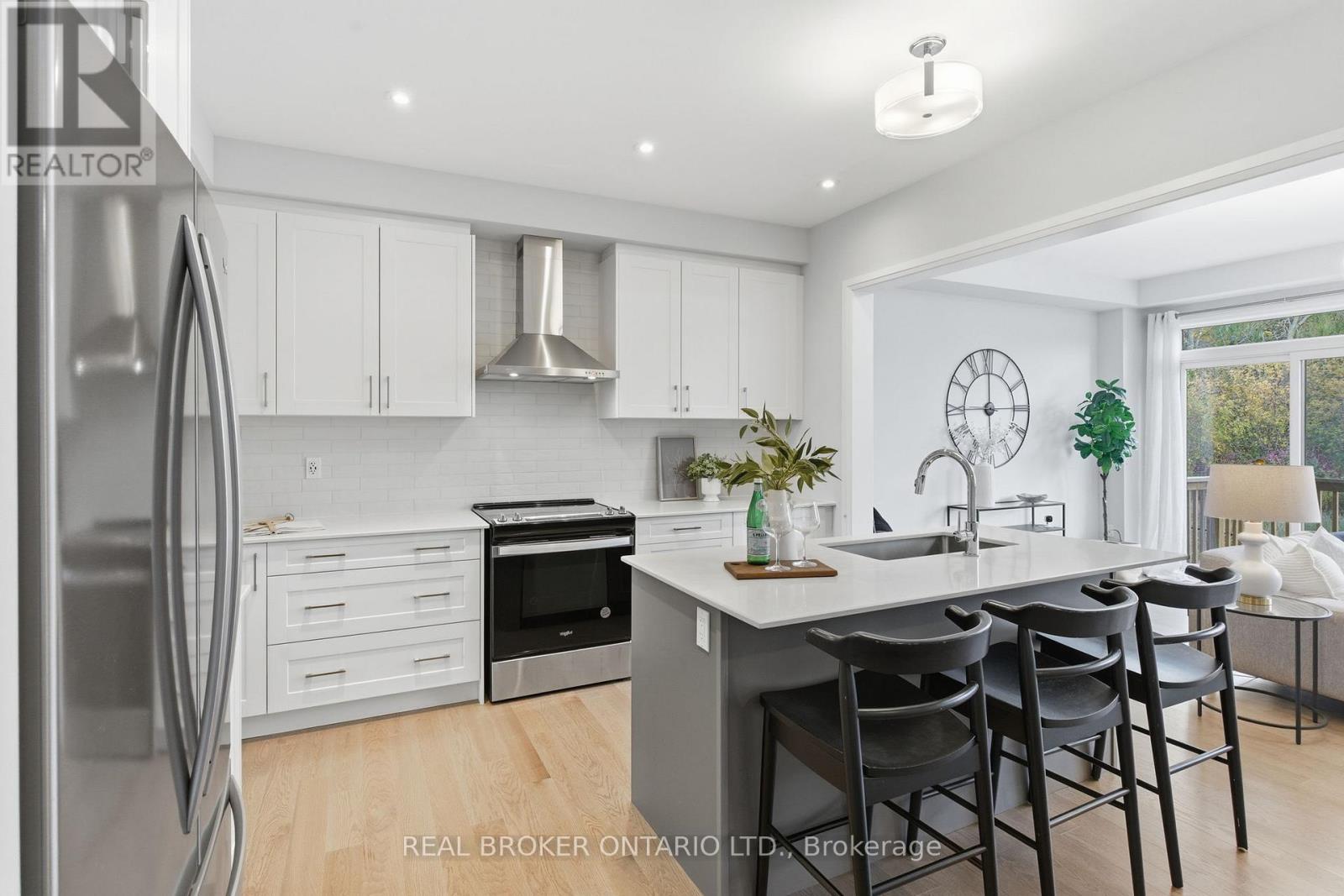 2825 Albatross Way, Pickering, Ontario  L1X 0P6 - Photo 17 - E12491998