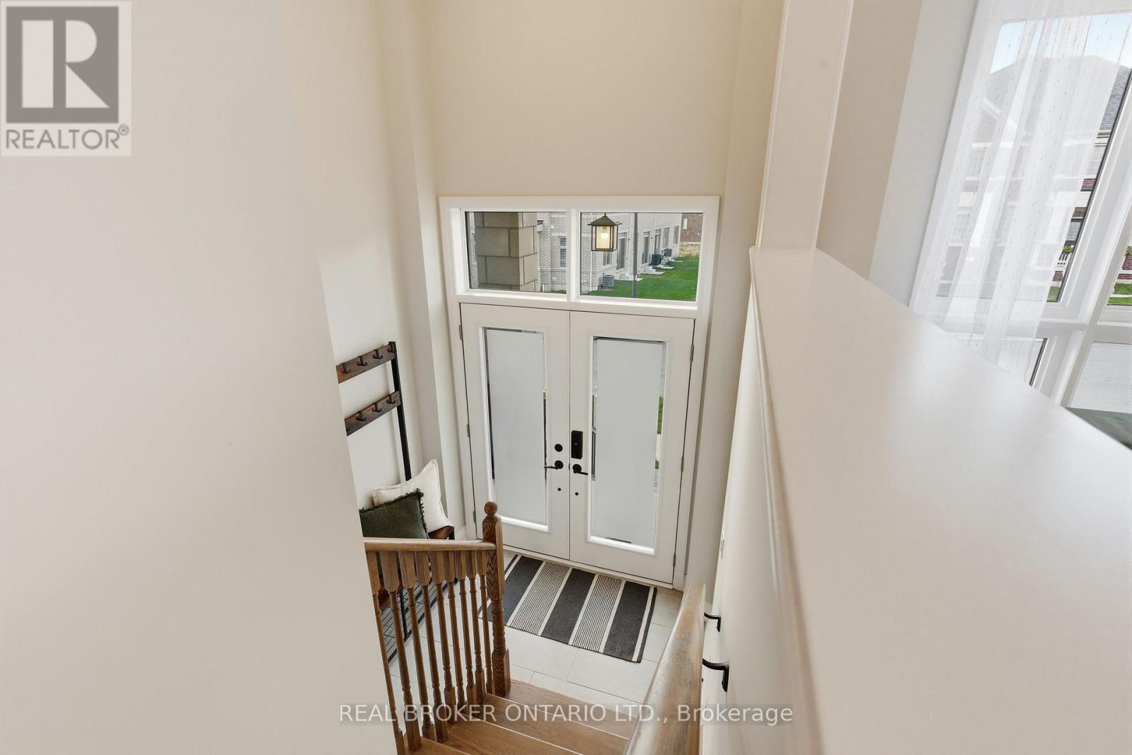 2825 Albatross Way, Pickering, Ontario  L1X 0P6 - Photo 5 - E12491998