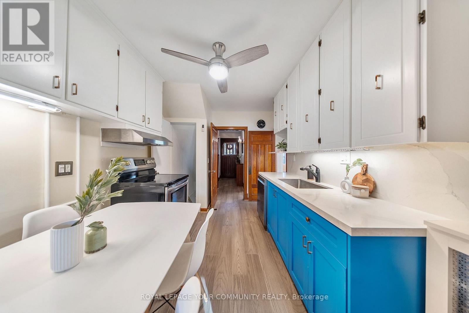 24 Patricia Drive, Toronto, Ontario  M4C 5K3 - Photo 15 - E12492006