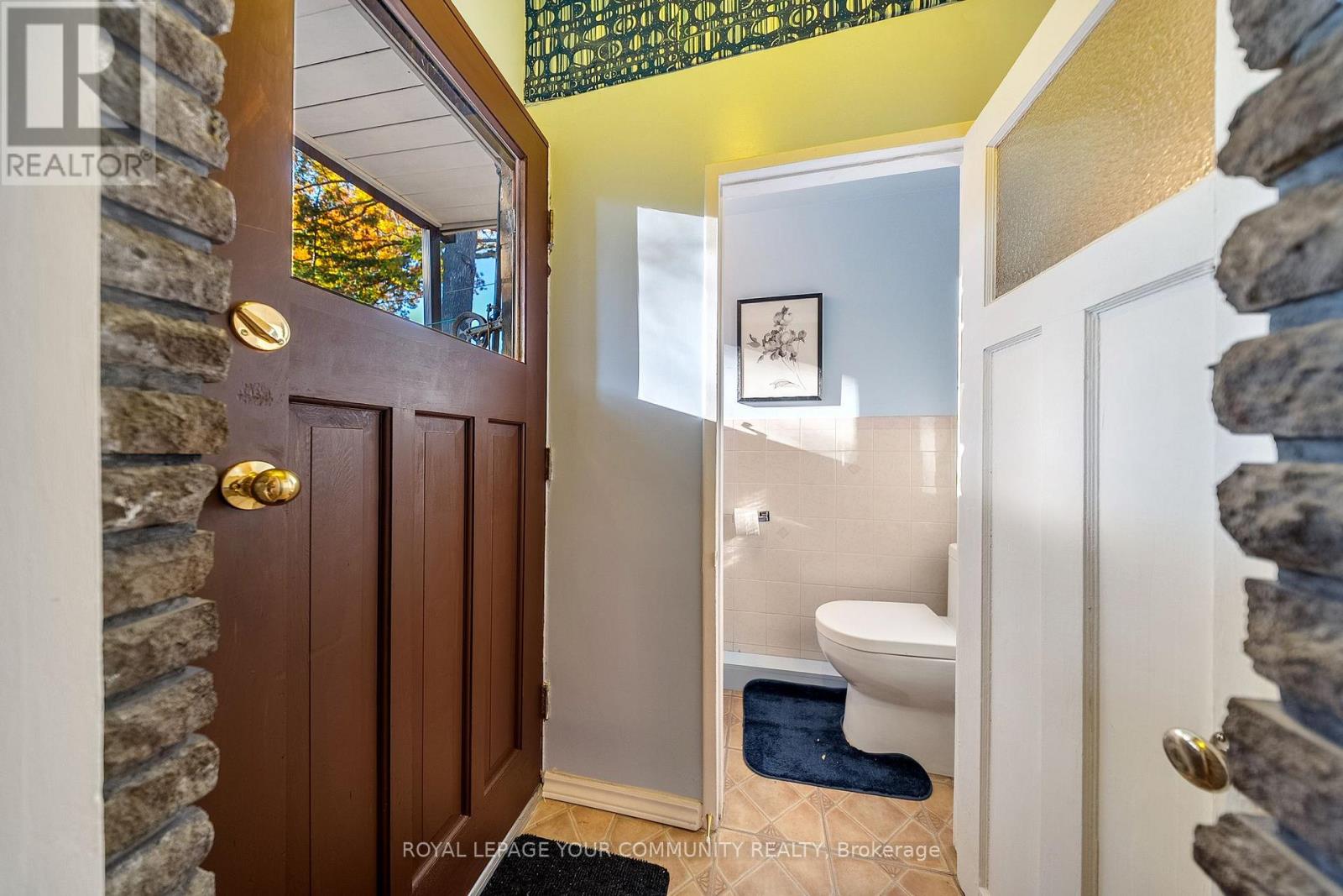 24 Patricia Drive, Toronto, Ontario  M4C 5K3 - Photo 19 - E12492006