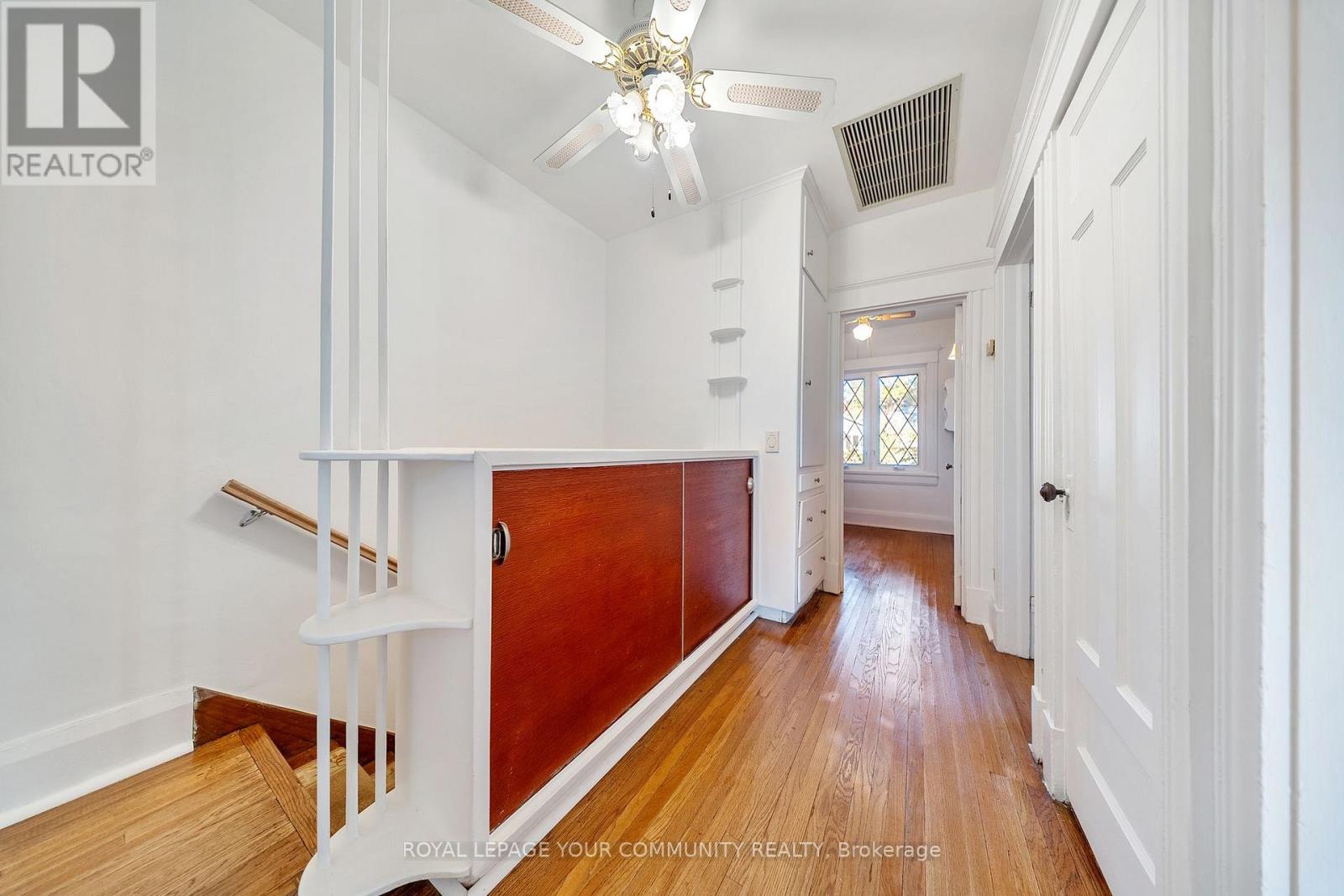 24 Patricia Drive, Toronto, Ontario  M4C 5K3 - Photo 21 - E12492006