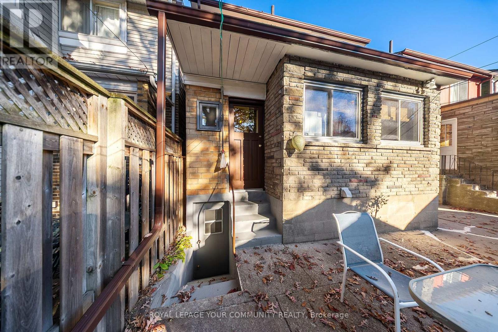 24 Patricia Drive, Toronto, Ontario  M4C 5K3 - Photo 39 - E12492006