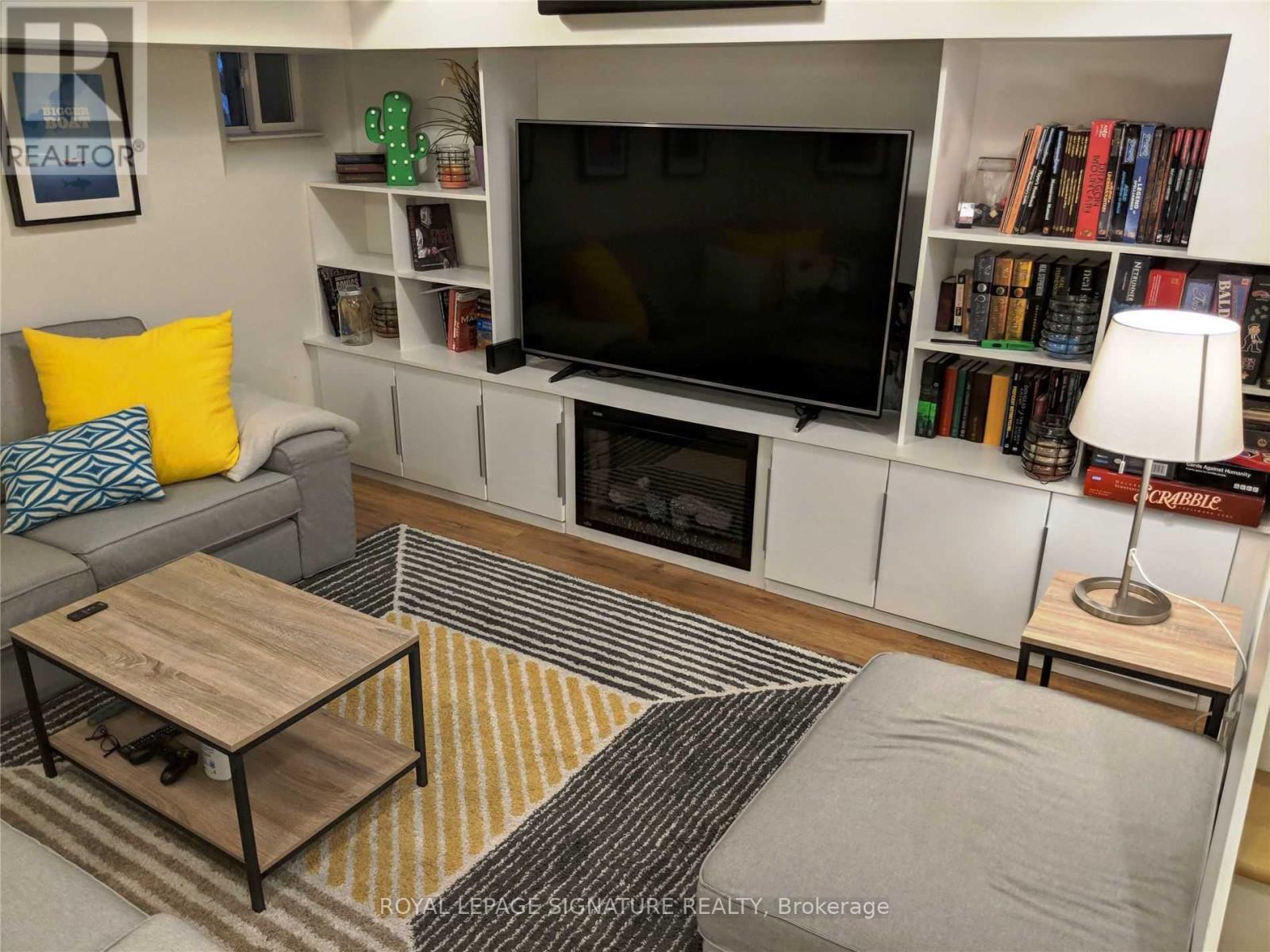 348 Logan Avenue, Toronto, Ontario  M4M 2N7 - Photo 15 - E12492062