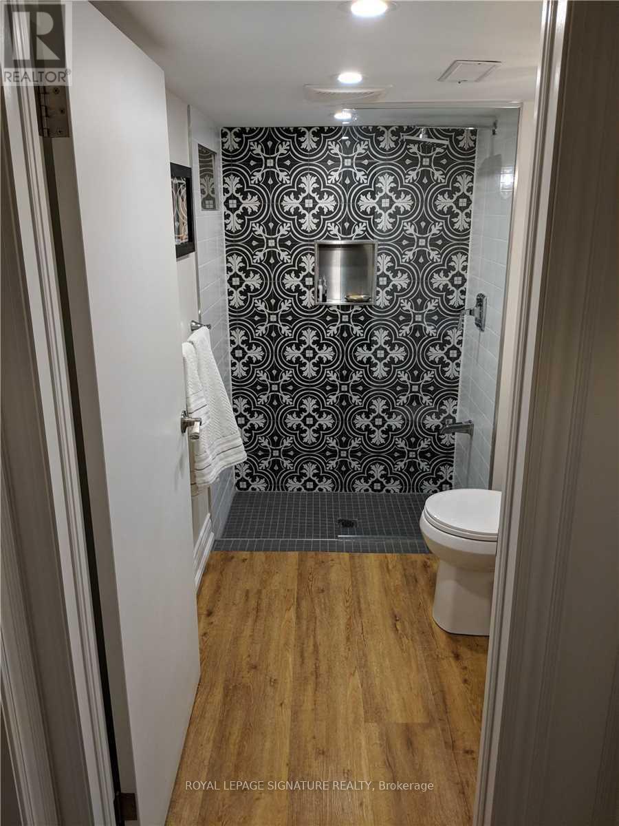 348 Logan Avenue, Toronto, Ontario  M4M 2N7 - Photo 17 - E12492062