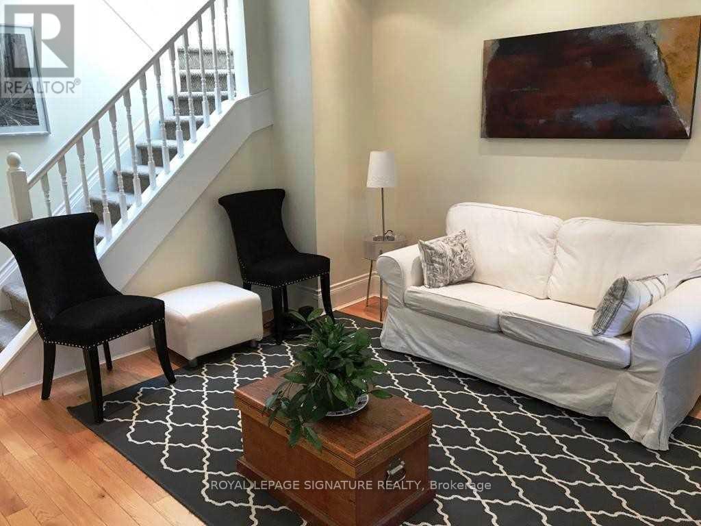 348 Logan Avenue, Toronto, Ontario  M4M 2N7 - Photo 2 - E12492062