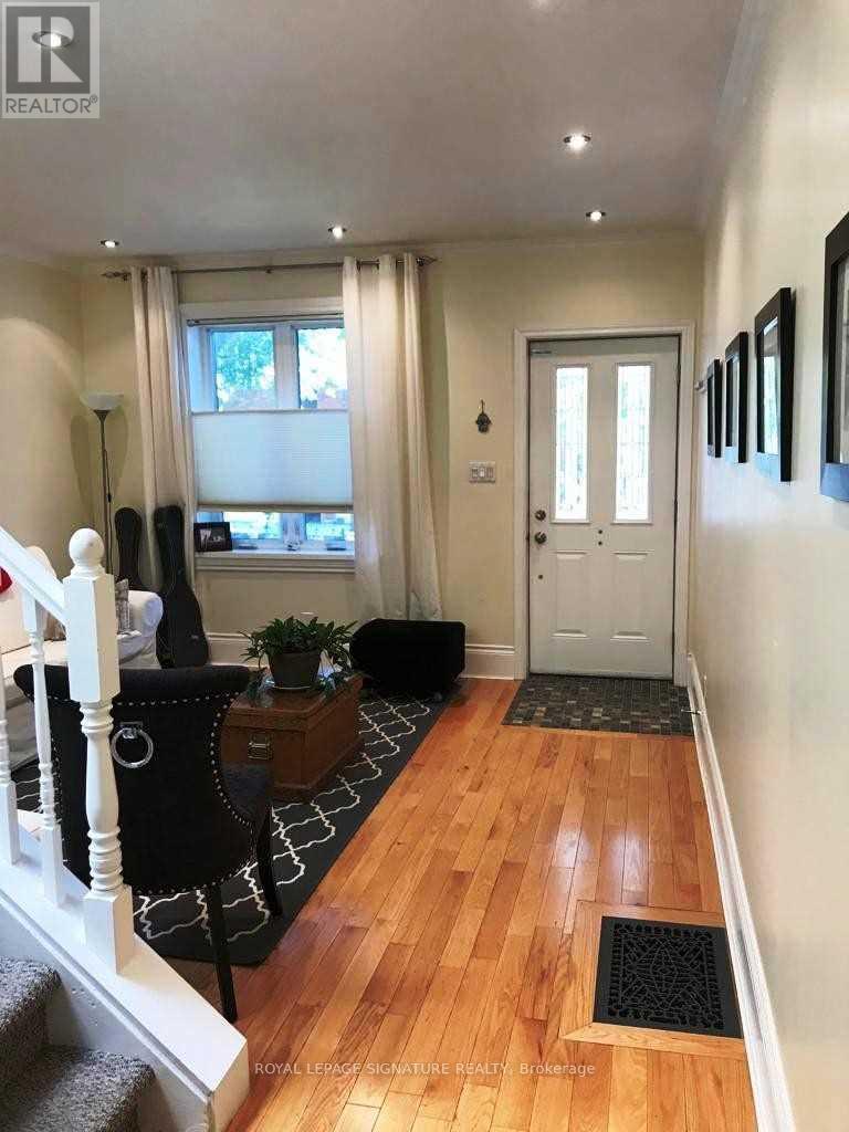 348 Logan Avenue, Toronto, Ontario  M4M 2N7 - Photo 3 - E12492062