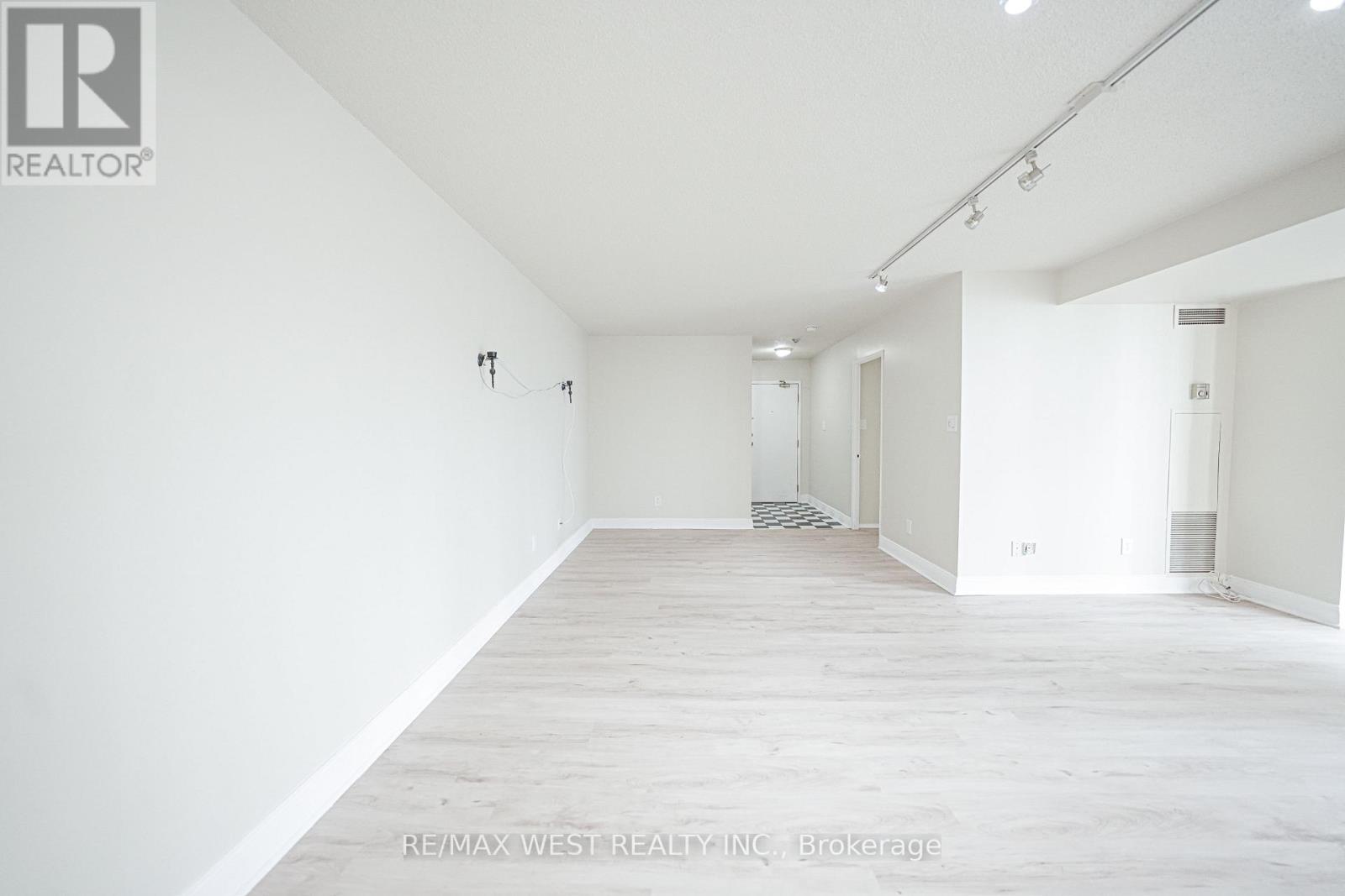 608 - 1470 Midland Avenue, Toronto, Ontario  M1P 3B9 - Photo 10 - E12492072