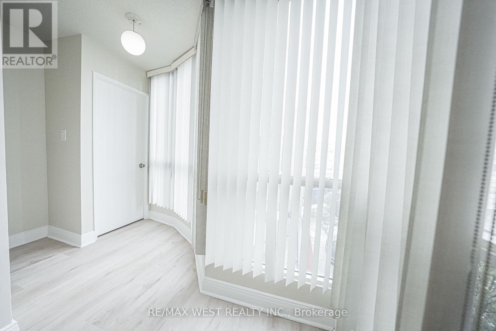 608 - 1470 Midland Avenue, Toronto, Ontario  M1P 3B9 - Photo 13 - E12492072