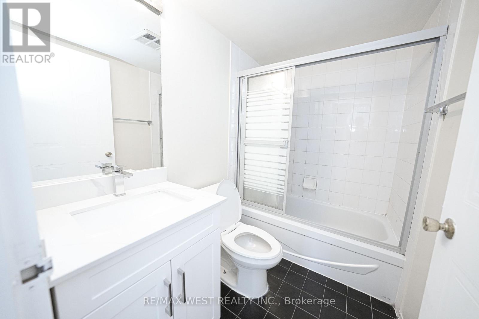 608 - 1470 Midland Avenue, Toronto, Ontario  M1P 3B9 - Photo 27 - E12492072