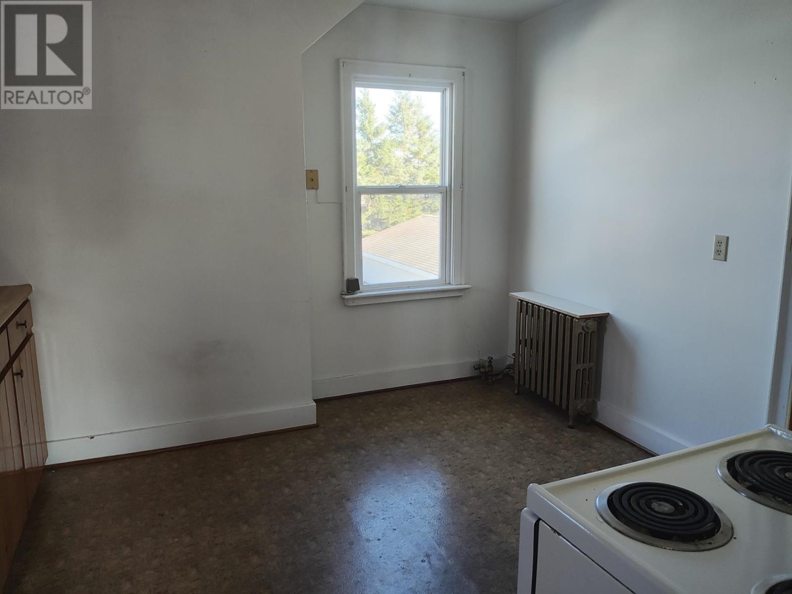 32 Carrie St, Thunder Bay, Ontario  P7A 4H8 - Photo 16 - TB253350