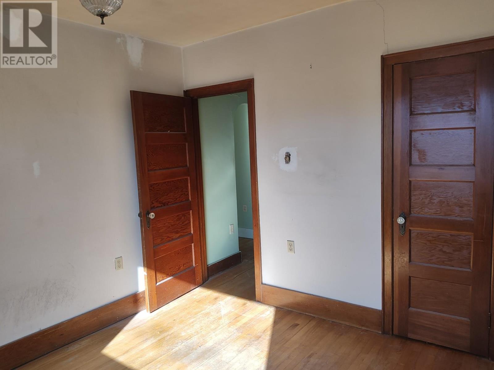 32 Carrie St, Thunder Bay, Ontario  P7A 4H8 - Photo 8 - TB253350