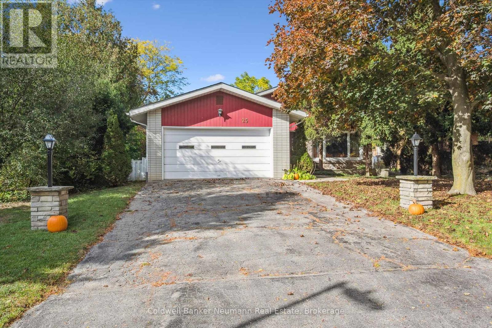 25 Oak Street, Guelph, Ontario  N1G 2N1 - Photo 45 - X12480676