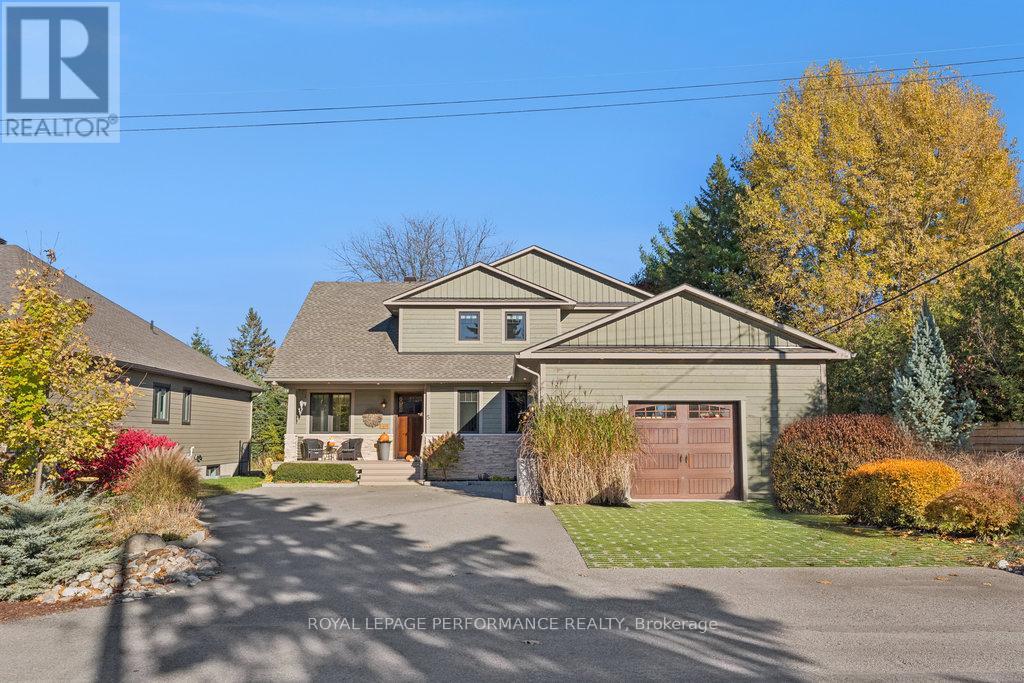 5 MELVA AVENUE, Ottawa, Ontario