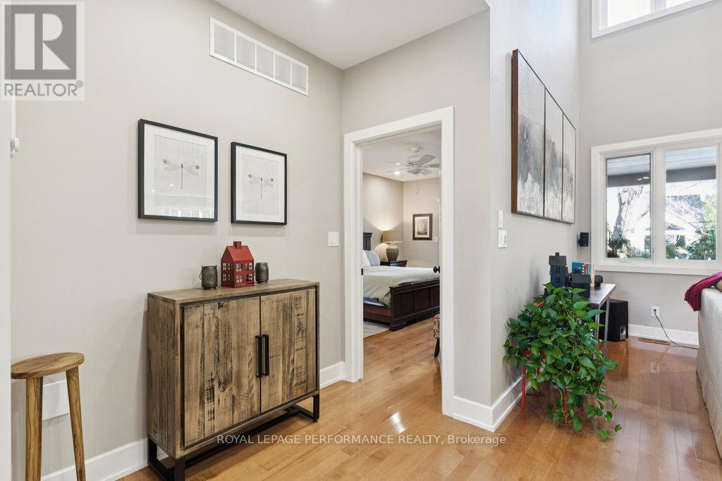 5 Melva Avenue, Ottawa, Ontario  K1T 3W9 - Photo 15 - X12492322