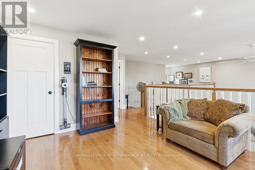 5 Melva Avenue, Ottawa, Ontario  K1T 3W9 - Photo 25 - X12492322