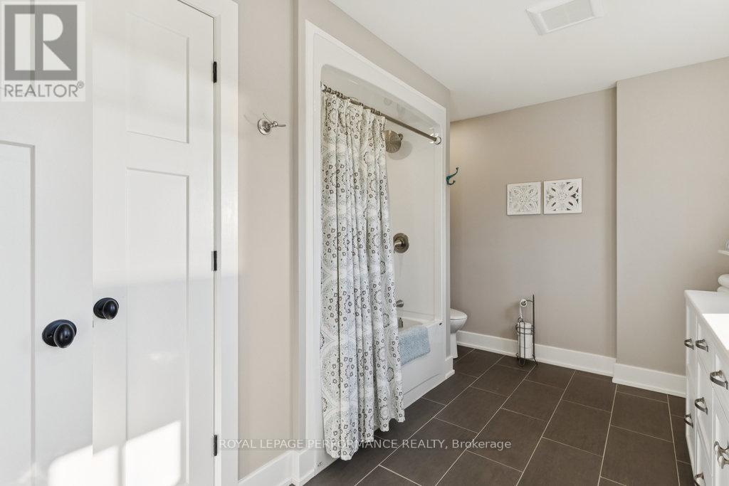 5 Melva Avenue, Ottawa, Ontario  K1T 3W9 - Photo 28 - X12492322