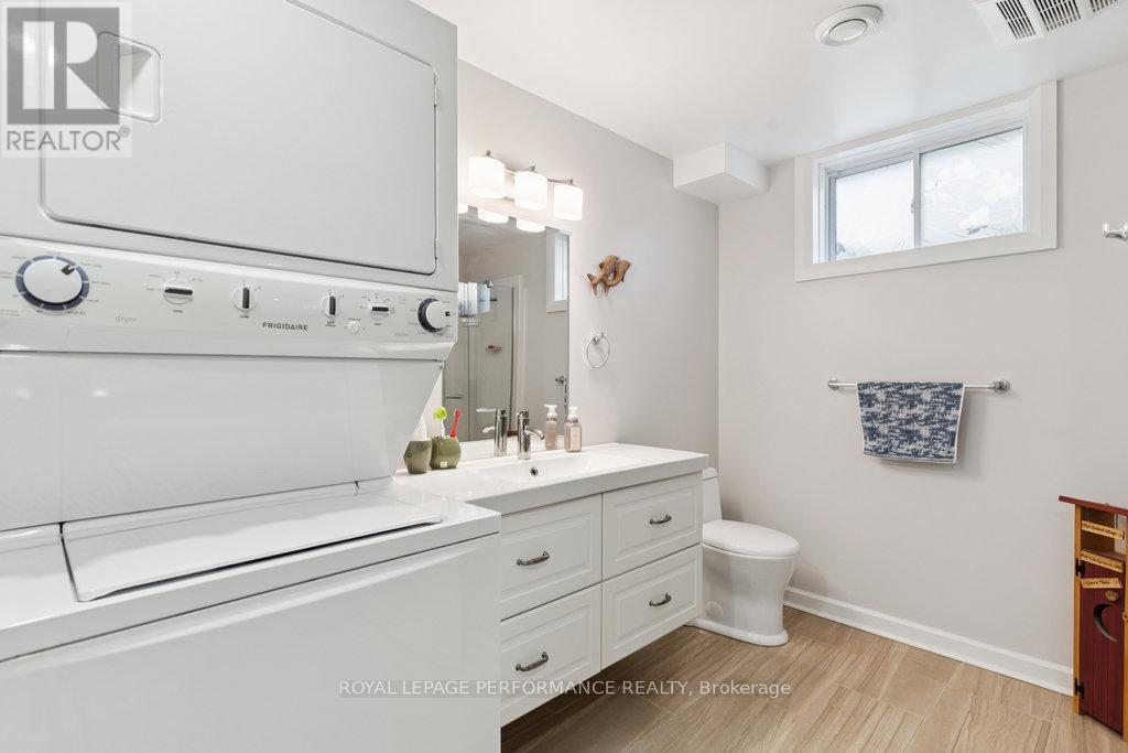 5 Melva Avenue, Ottawa, Ontario  K1T 3W9 - Photo 38 - X12492322