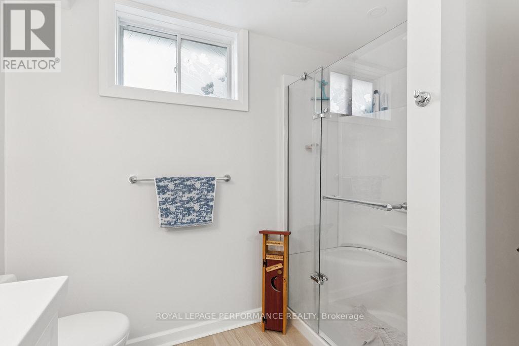 5 Melva Avenue, Ottawa, Ontario  K1T 3W9 - Photo 39 - X12492322