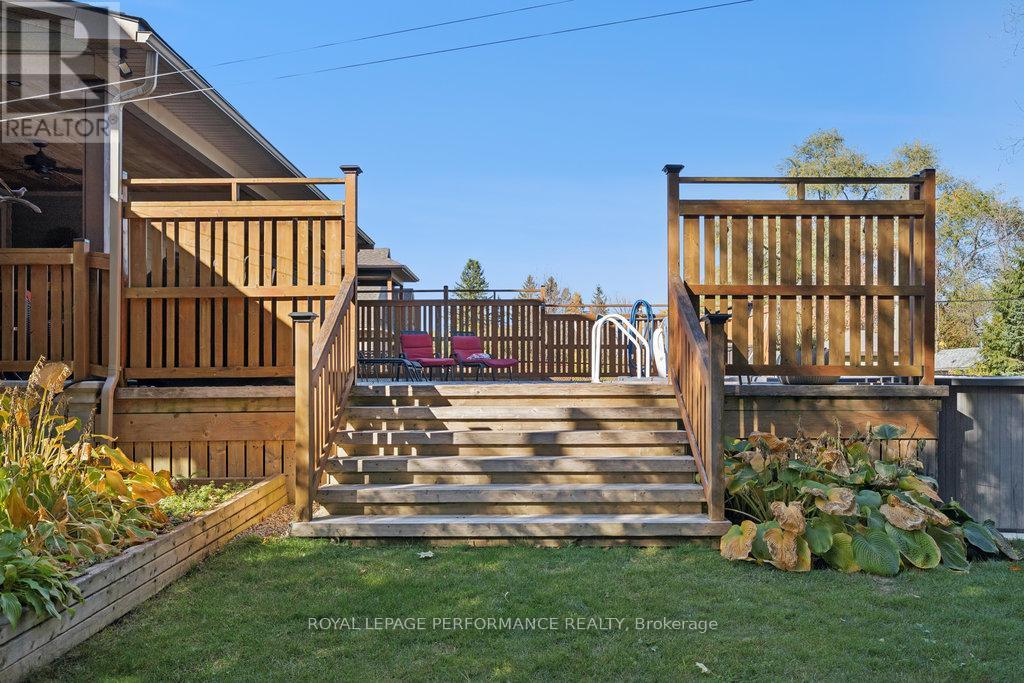 5 Melva Avenue, Ottawa, Ontario  K1T 3W9 - Photo 44 - X12492322