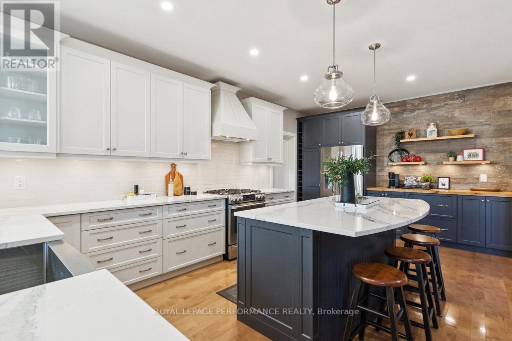 5 Melva Avenue, Ottawa, Ontario  K1T 3W9 - Photo 8 - X12492322