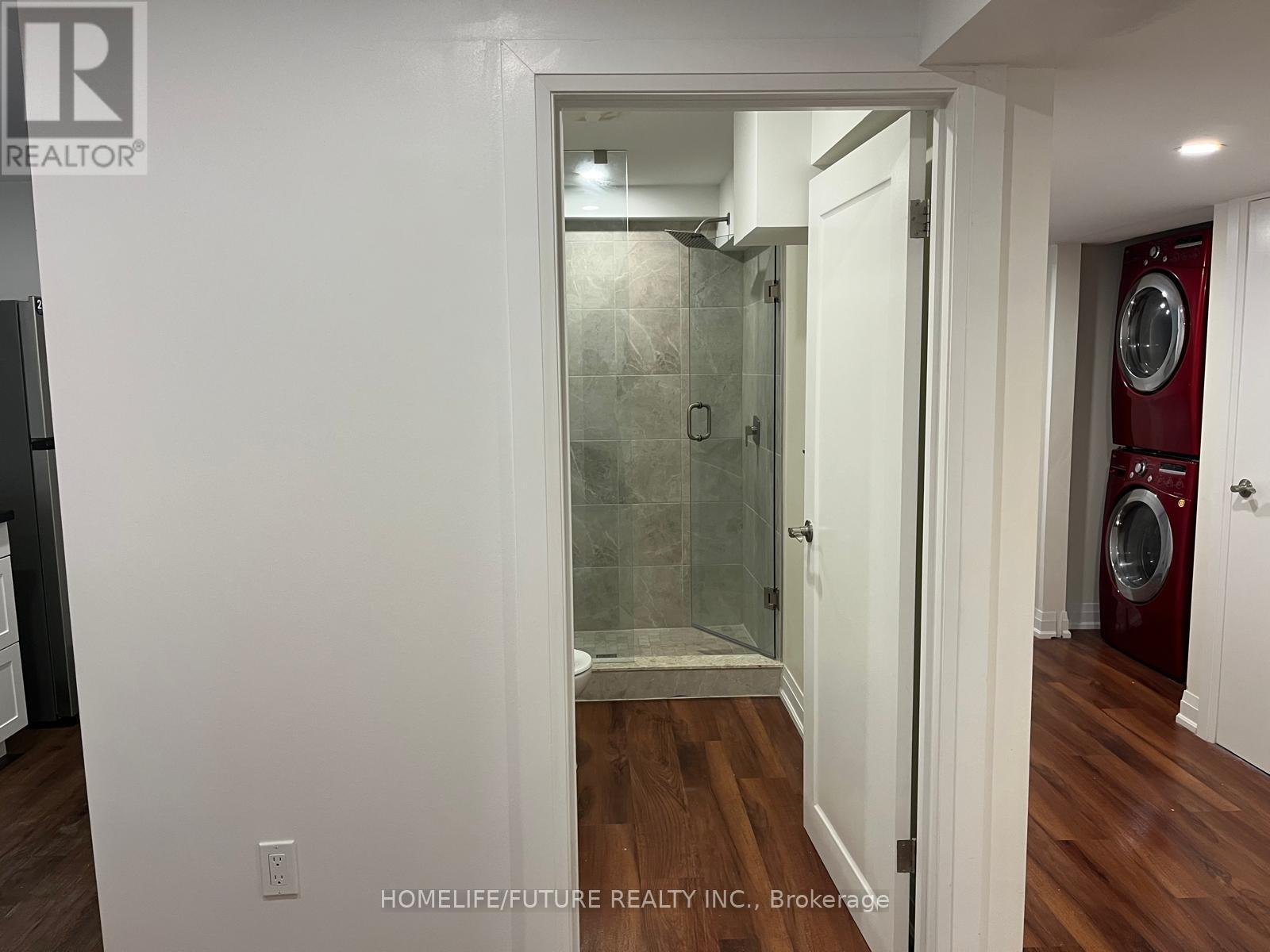 9 Chatterson Street, Whitby, Ontario  L9G 1B6 - Photo 5 - E12489060