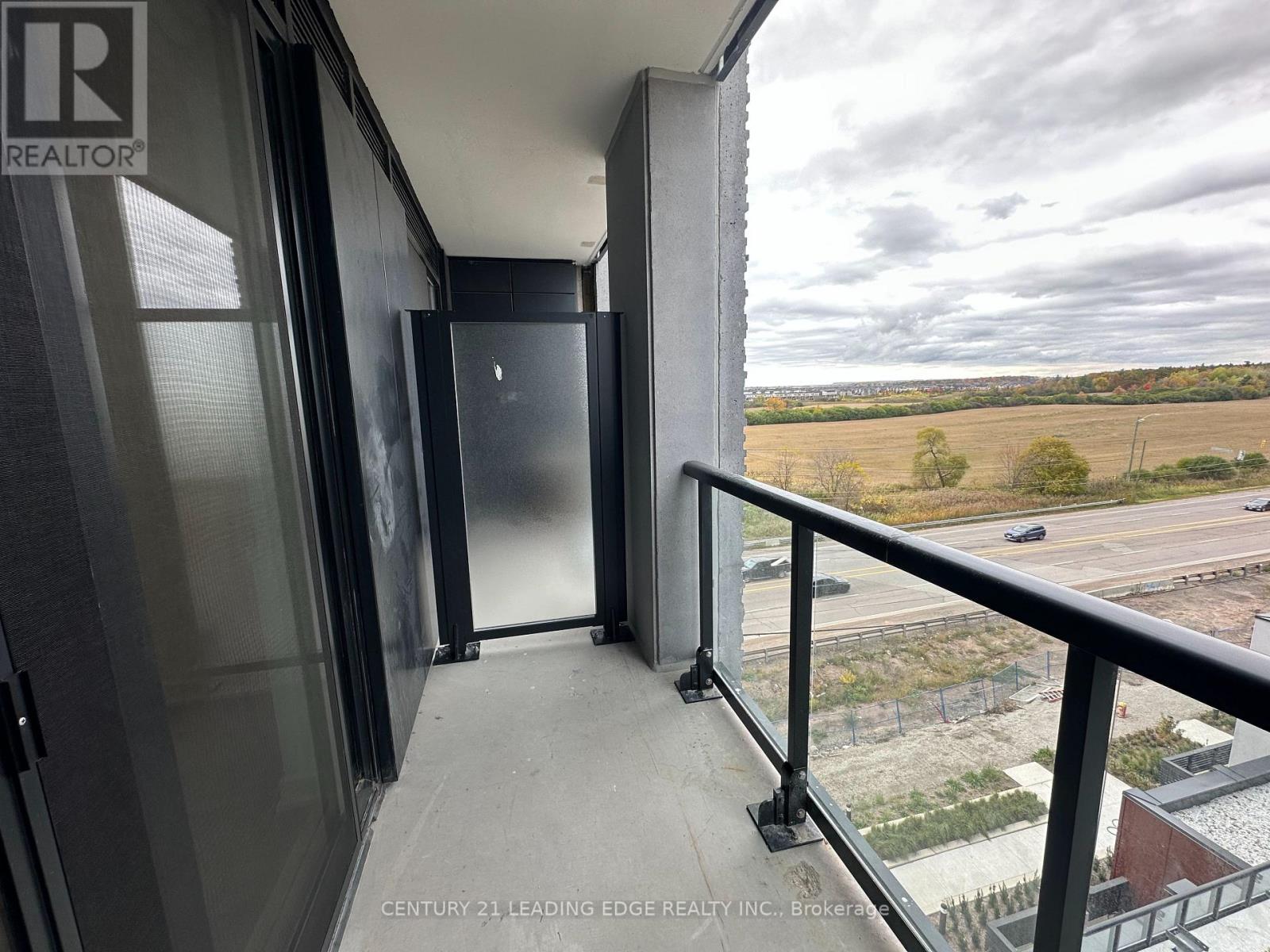 610 - 3071 Trafalgar Road, Oakville, Ontario  L6H 7E3 - Photo 14 - W12486662