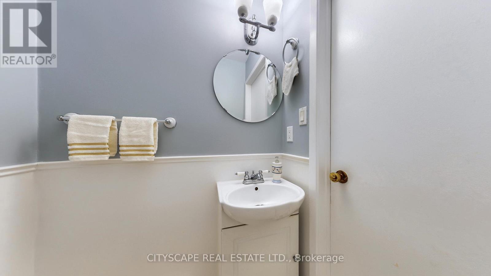 6 - 2701 Aquitaine Avenue, Mississauga, Ontario  L5N 2H7 - Photo 11 - W12482466