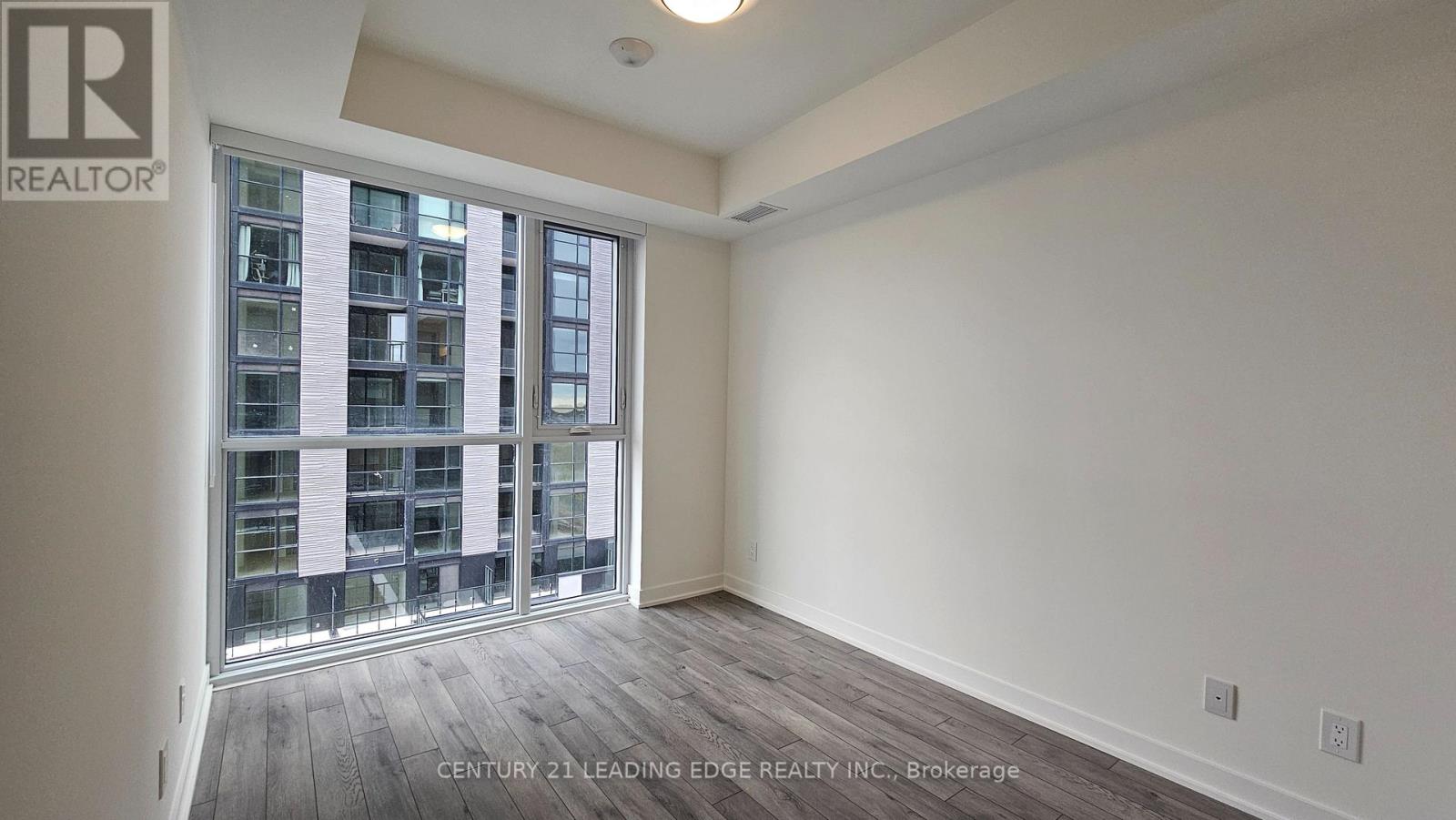 610 - 3071 Trafalgar Road, Oakville, Ontario  L6H 7E3 - Photo 7 - W12486662