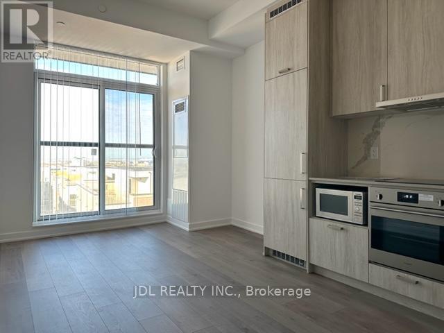 521 - 60 Honeycrisp Crescent, Vaughan, Ontario  L4K 0N5 - Photo 7 - N12491968