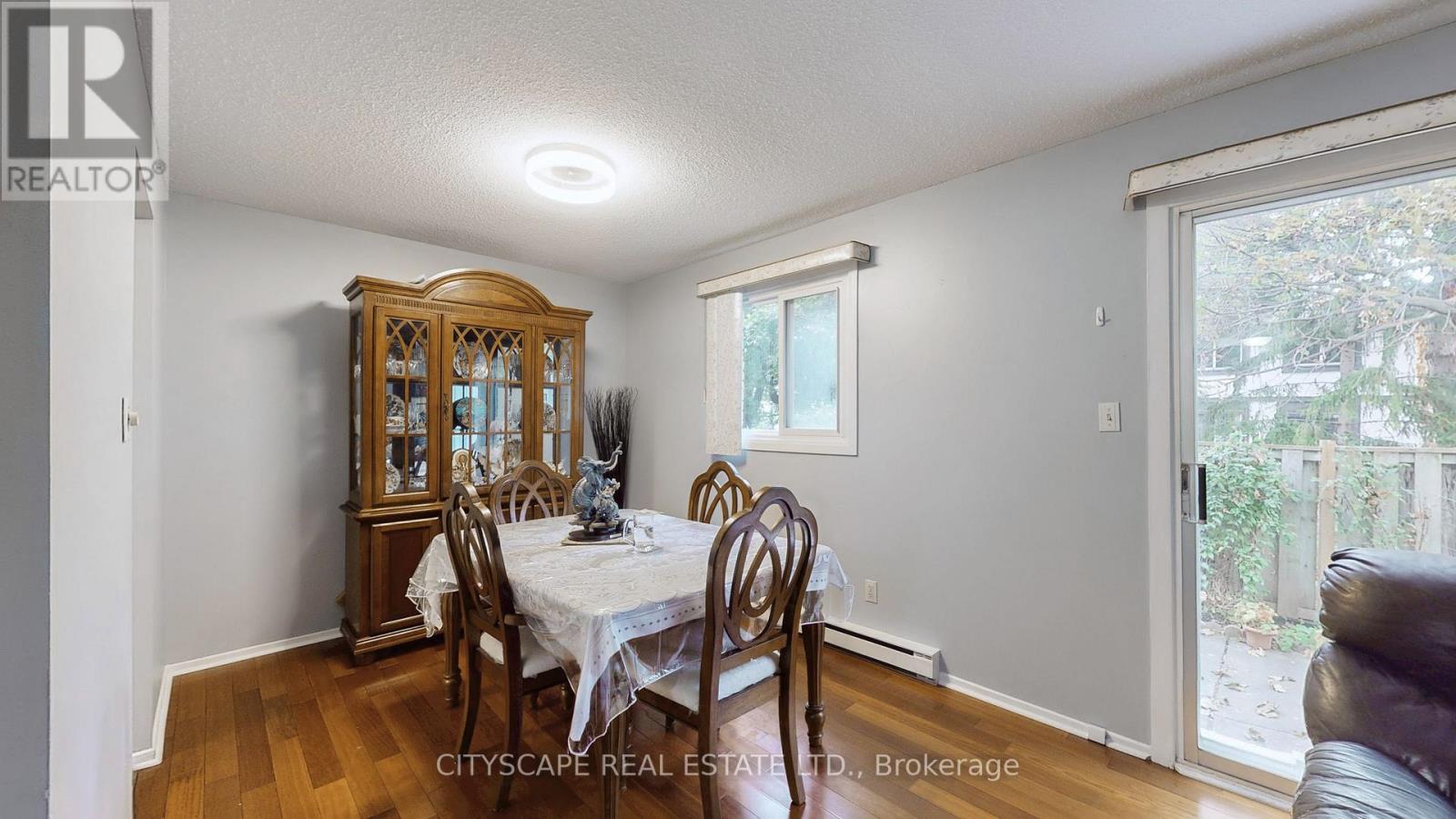 6 - 2701 Aquitaine Avenue, Mississauga, Ontario  L5N 2H7 - Photo 8 - W12482466