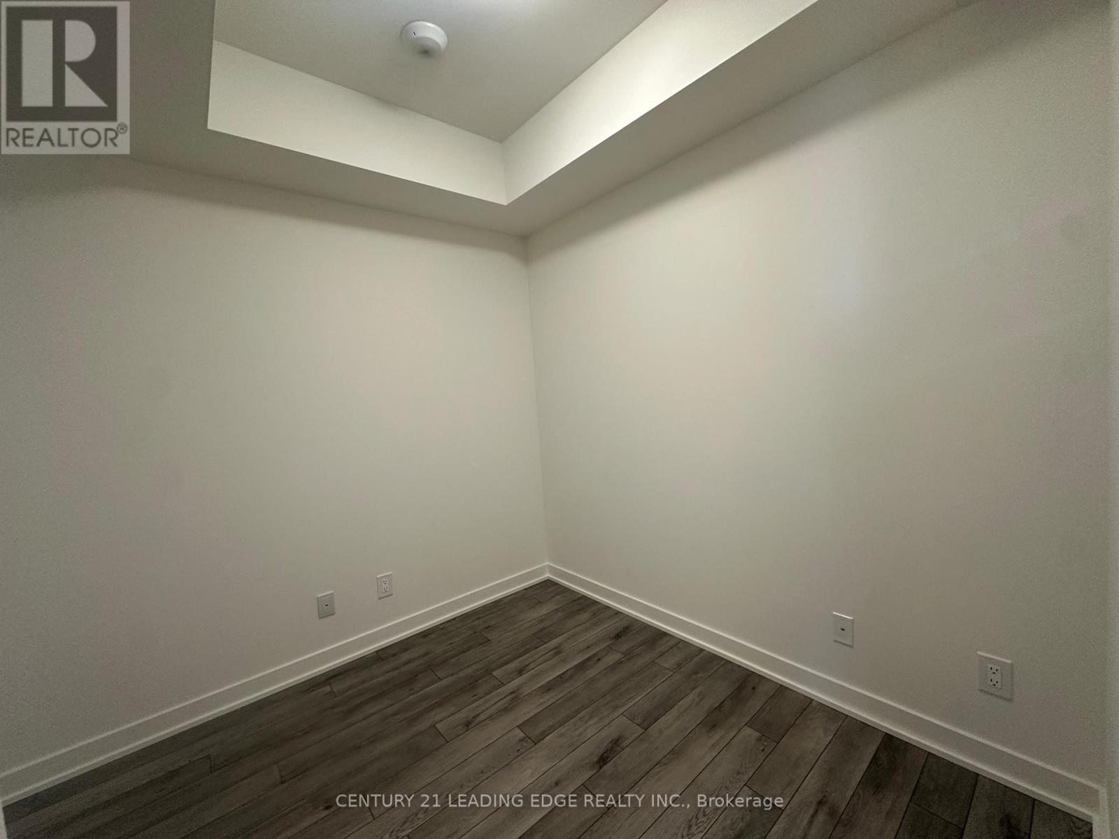 610 - 3071 Trafalgar Road, Oakville, Ontario  L6H 7E3 - Photo 9 - W12486662