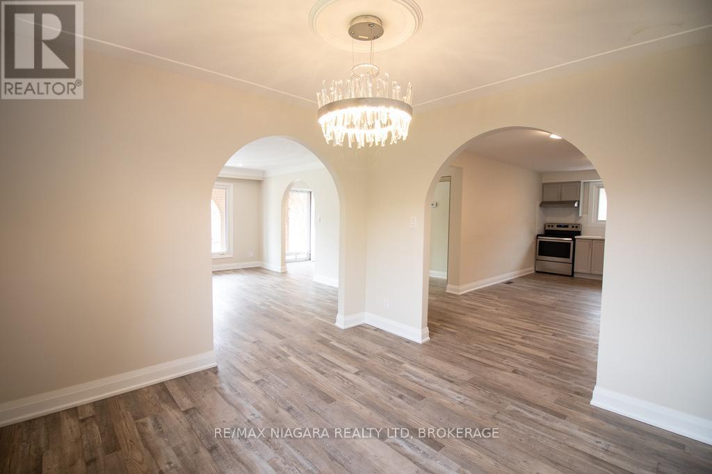 Main - 510 Queen Victoria Drive, Hamilton (Quinndale), Ontario  L8W 1G9 - Photo 8 - X12492276