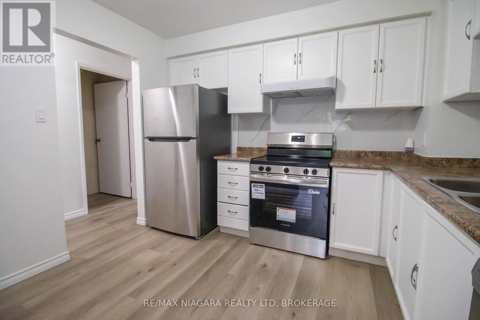 225 - 195 Denistoun Street, Welland, Ontario  L3C 6J6 - Photo 6 - X12492278