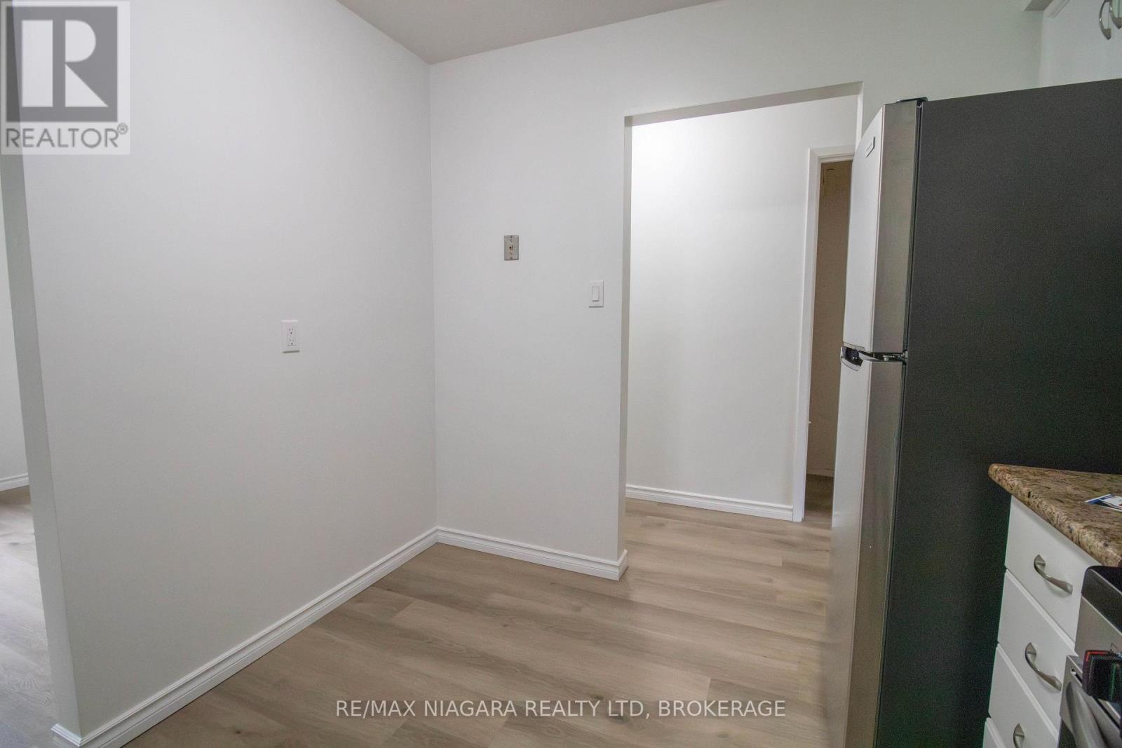 225 - 195 Denistoun Street, Welland, Ontario  L3C 6J6 - Photo 9 - X12492278