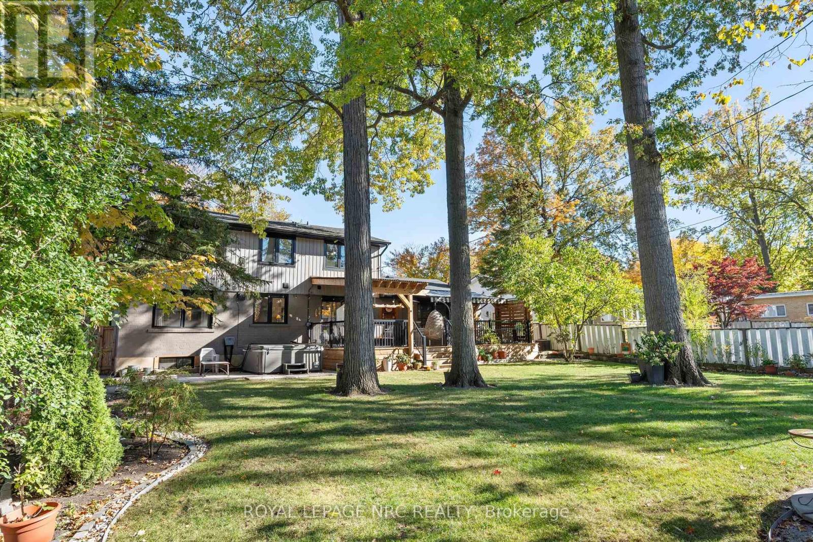 16 Briarfield Crescent, St. Catharines, Ontario  L2T 3T5 - Photo 37 - X12492290