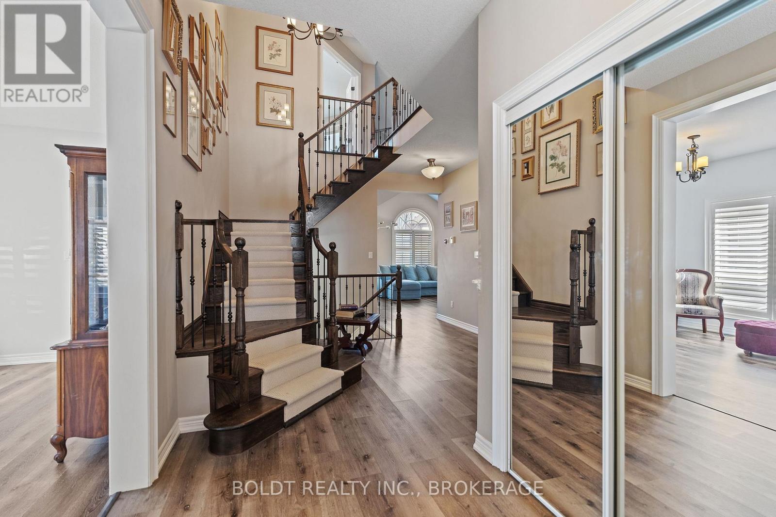 8114 Windsong Drive, Niagara Falls, Ontario  L2H 3M4 - Photo 14 - X12492304