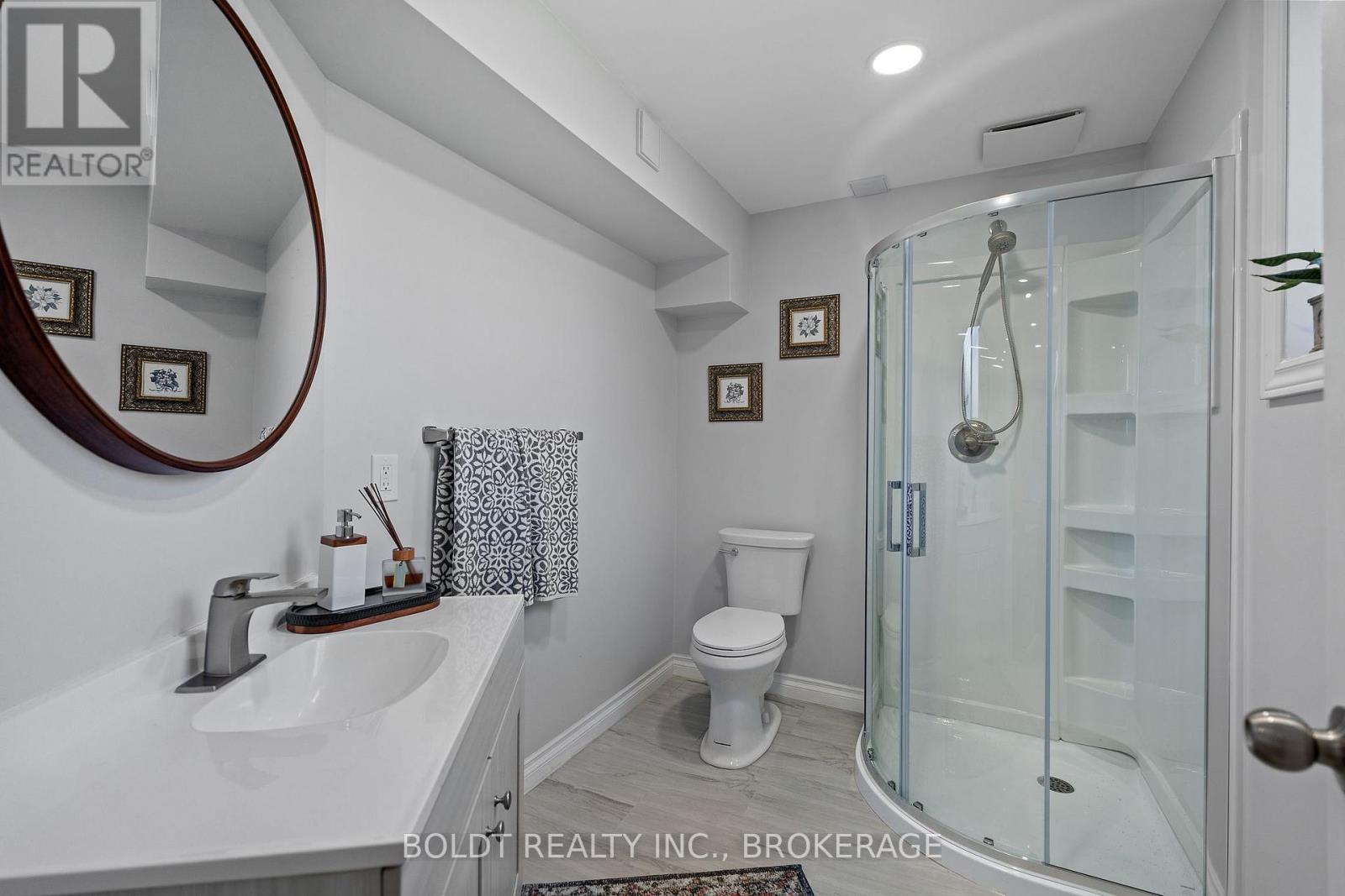 8114 Windsong Drive, Niagara Falls, Ontario  L2H 3M4 - Photo 30 - X12492304