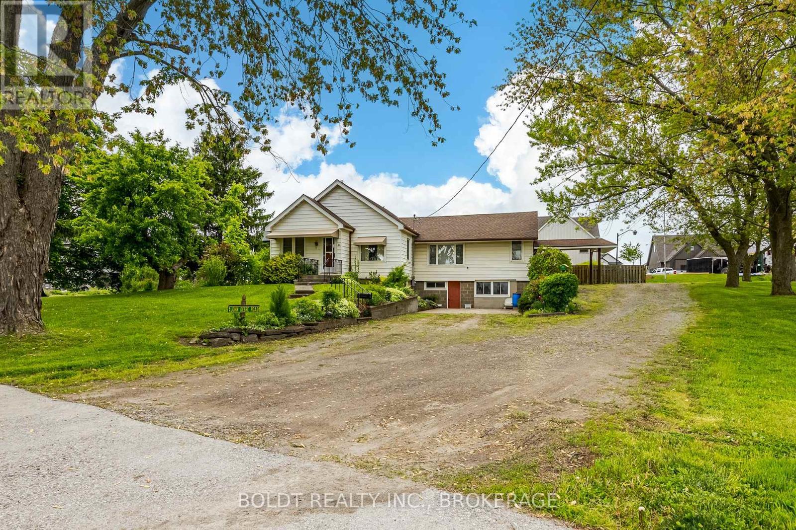 1828 DECEW ROAD, Thorold, Ontario