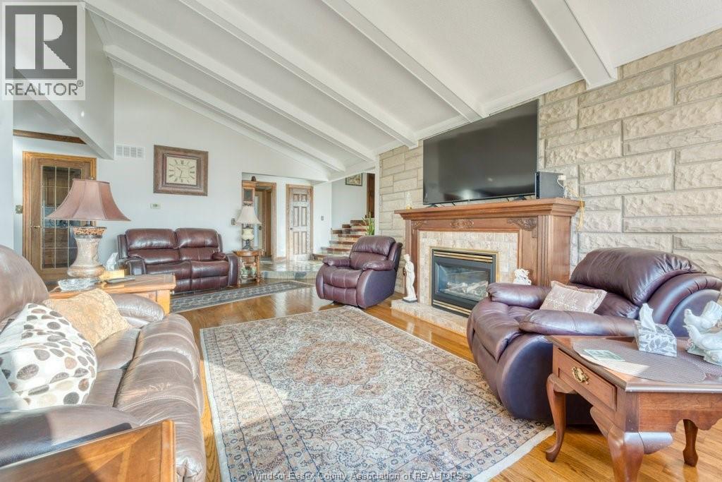 3 Beth, Leamington, Ontario  N8H 3Z8 - Photo 9 - 25027604