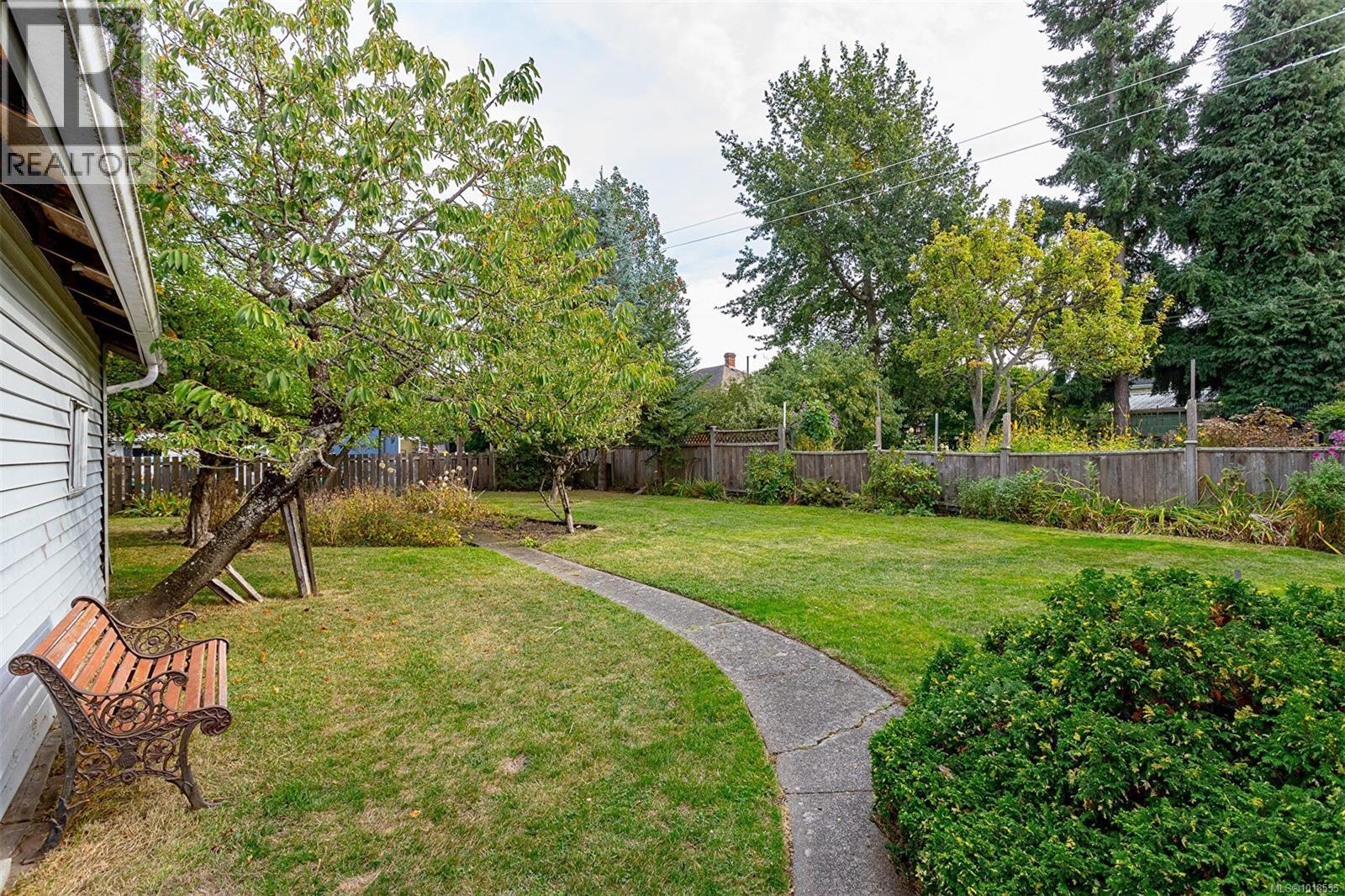 2321 Shakespeare St, Victoria, British Columbia  V8R 4G4 - Photo 24 - 1018555