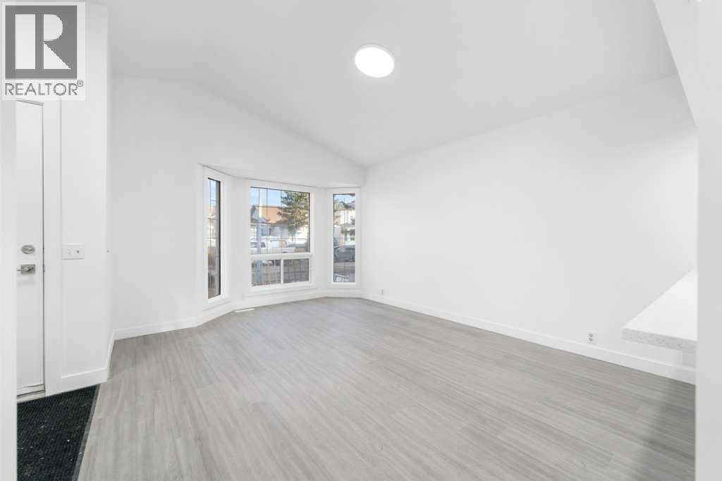 361 Martinwood Place Ne, Calgary, Alberta  T3J 3H7 - Photo 7 - A2234133