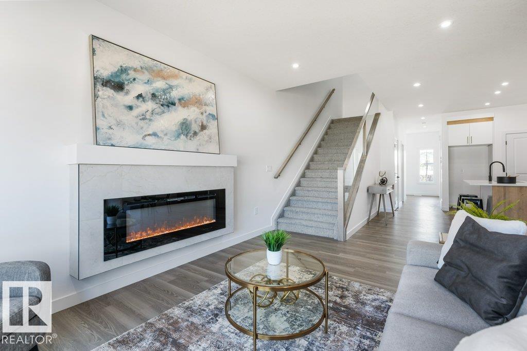 9805 106 Av, Morinville, Alberta  T8R 2P2 - Photo 5 - E4461559