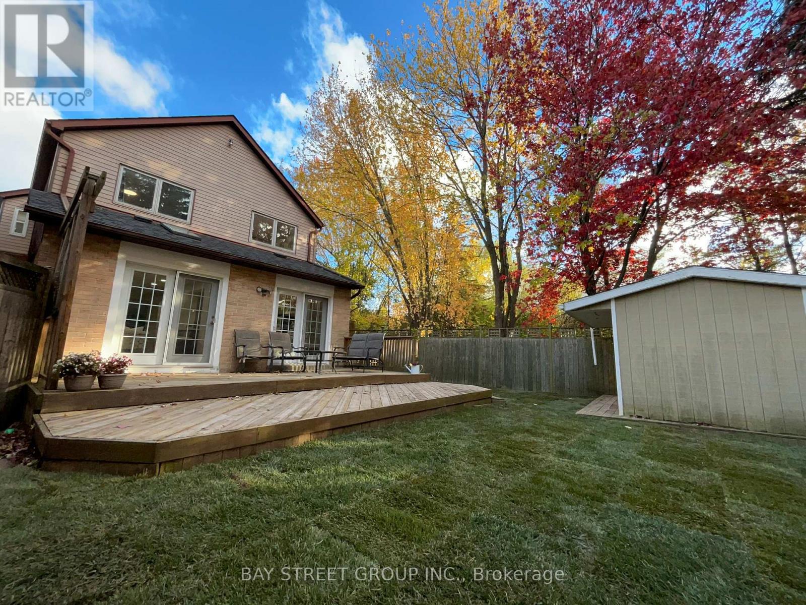 1307 Barberry Green, Oakville, Ontario  L6M 2A7 - Photo 47 - W12405593