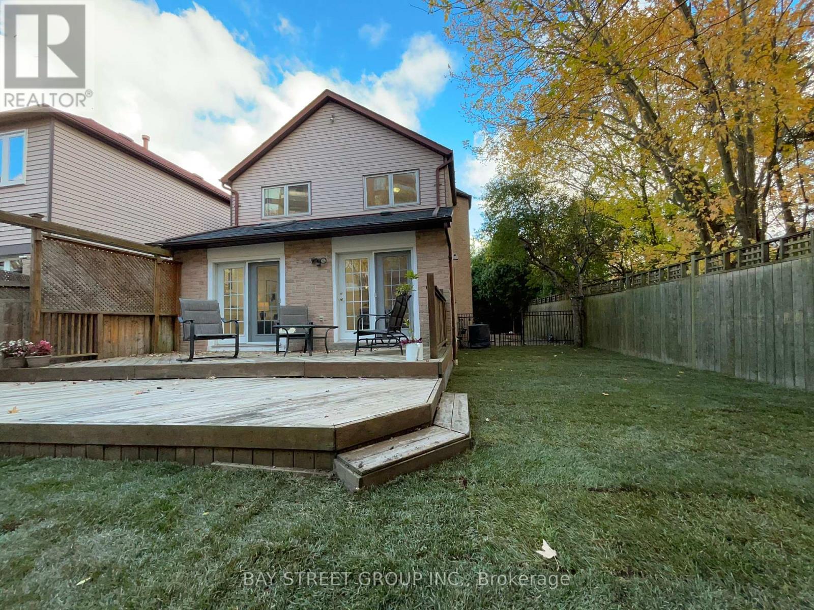 1307 Barberry Green, Oakville, Ontario  L6M 2A7 - Photo 48 - W12405593