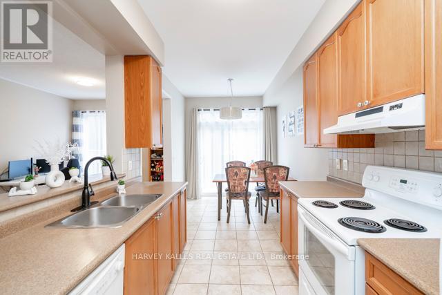 3886 Skyview Street, Mississauga, Ontario  L5M 8A4 - Photo 14 - W12491510