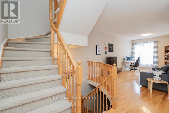 3886 Skyview Street, Mississauga, Ontario  L5M 8A4 - Photo 20 - W12491510