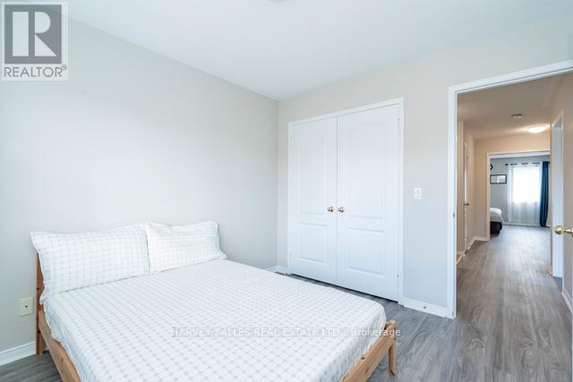 3886 Skyview Street, Mississauga, Ontario  L5M 8A4 - Photo 31 - W12491510