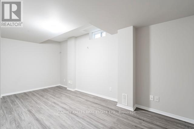 3886 Skyview Street, Mississauga, Ontario  L5M 8A4 - Photo 35 - W12491510