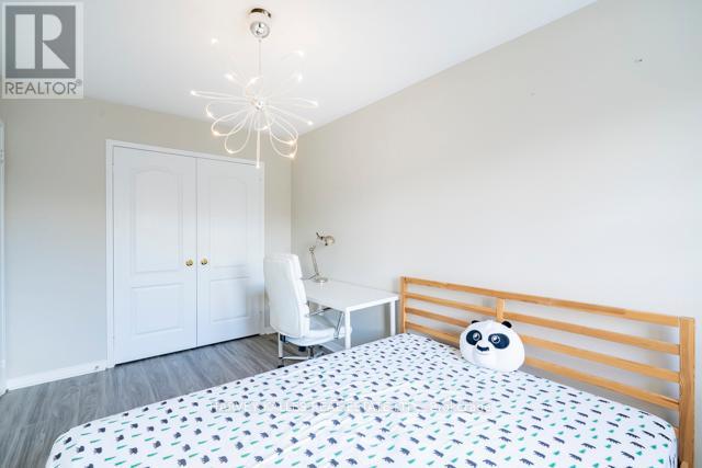 3886 Skyview Street, Mississauga, Ontario  L5M 8A4 - Photo 29 - W12491510